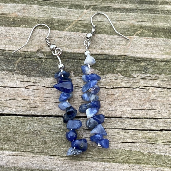 Genuine Lapis Lazuli gemstone chip linear drop earrings - Picture 5 of 5